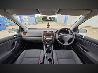 /photos/10616/66cdad32-8b94-48fd-af70-5bfa89e3721c_i320x240.jpg