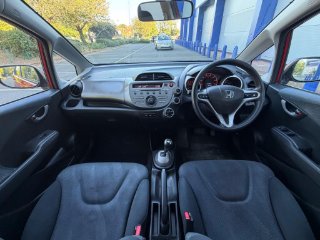 /photos/10616/8e042598-3578-4537-8822-7a3d6c161b11_i320x240.jpg