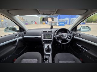 /photos/10616/ed734d44-6a0e-4a72-a2fd-519445fce9f2_i320x240.jpg